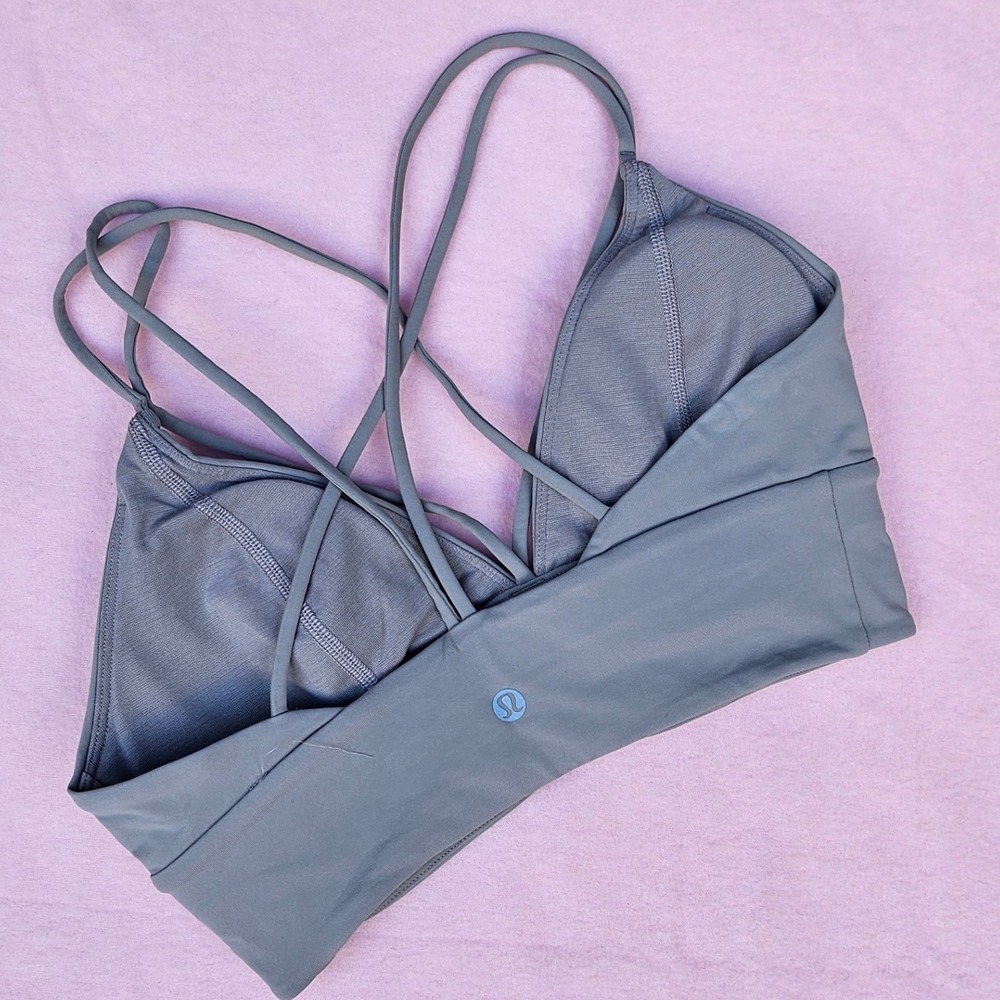 Lululemon Strappy Back Sports Bra Size 6 Light Support Workout Top